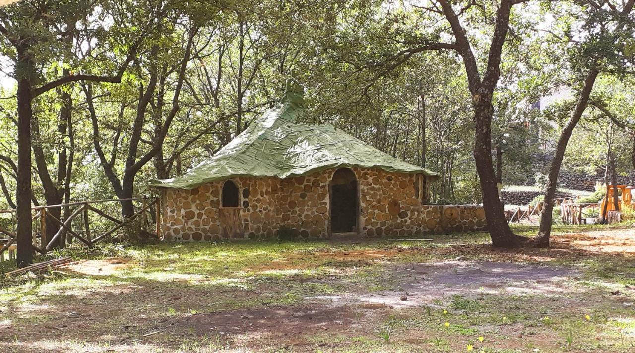 Boscoscuro Villa Ragalna Buitenkant foto