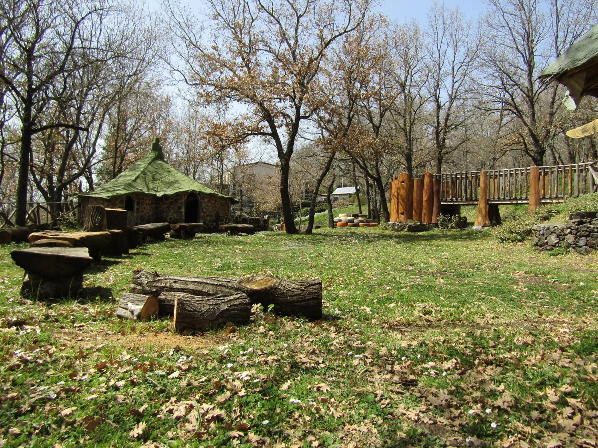 Boscoscuro Villa Ragalna Buitenkant foto