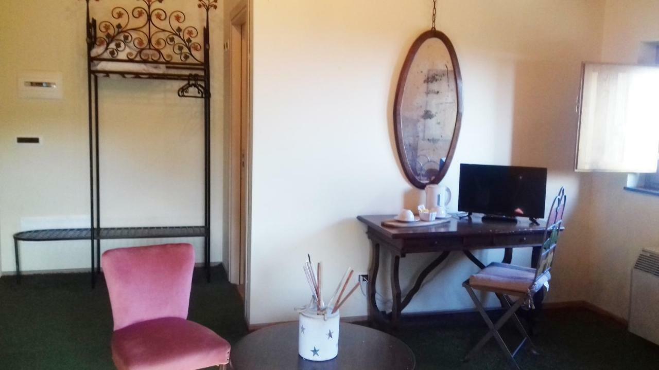 Boscoscuro Villa Ragalna Buitenkant foto